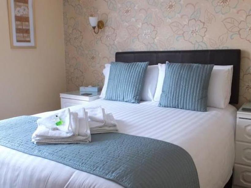Holmlea Guest House Exclusively For Adults ウィンダミア エクステリア 写真