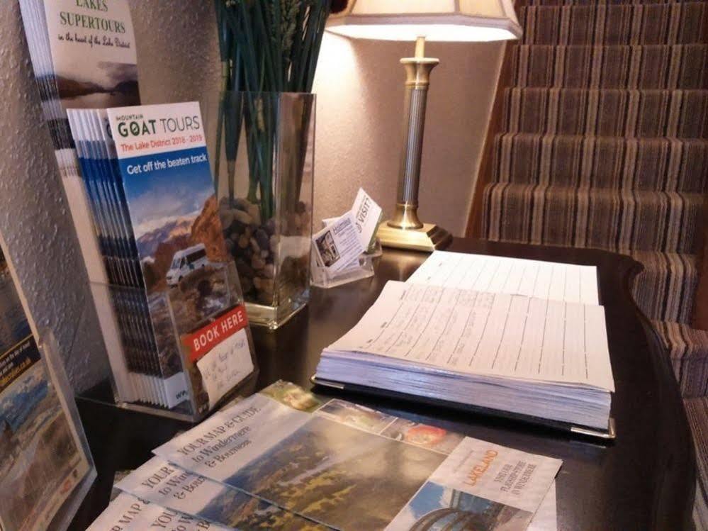 Holmlea Guest House Exclusively For Adults ウィンダミア エクステリア 写真