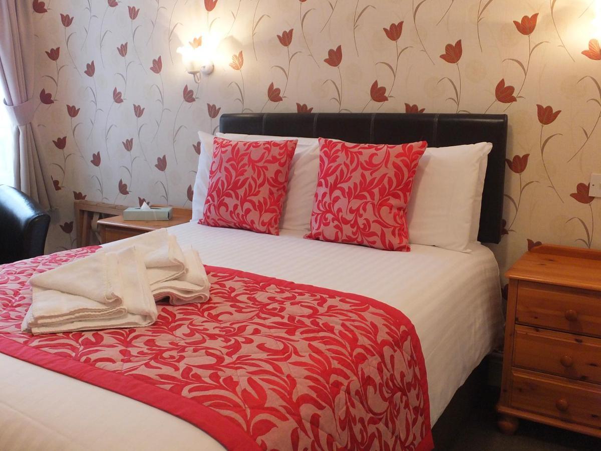Holmlea Guest House Exclusively For Adults ウィンダミア 部屋 写真