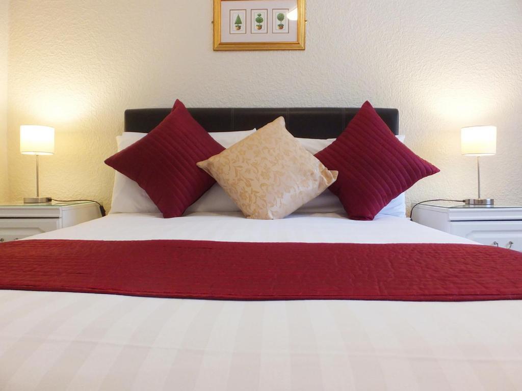 Holmlea Guest House Exclusively For Adults ウィンダミア エクステリア 写真