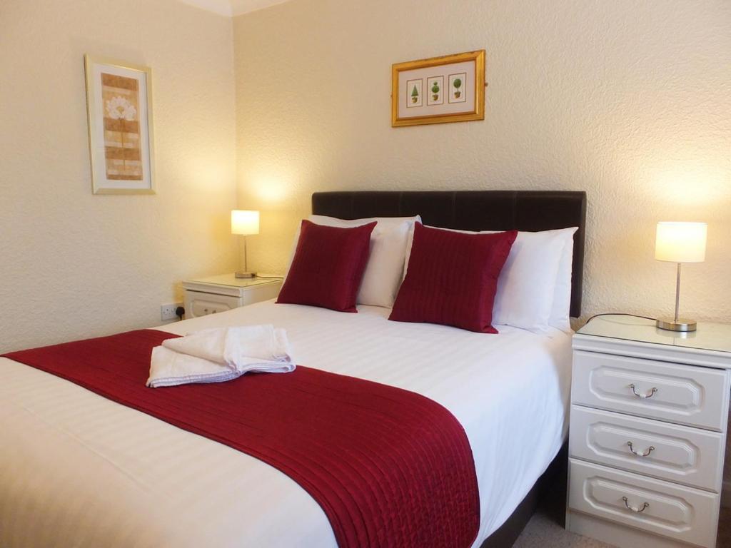 Holmlea Guest House Exclusively For Adults ウィンダミア エクステリア 写真