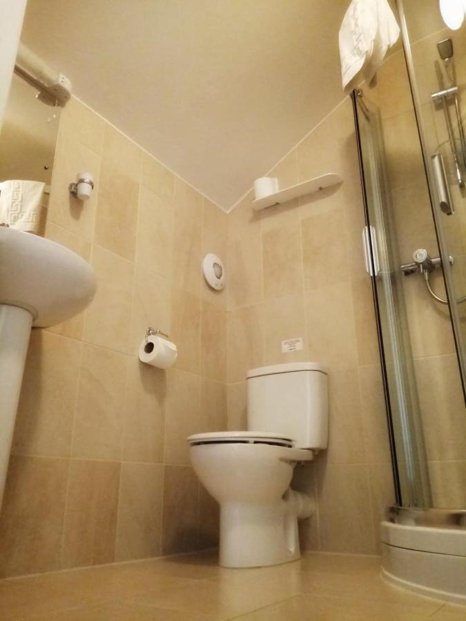 Holmlea Guest House Exclusively For Adults ウィンダミア エクステリア 写真